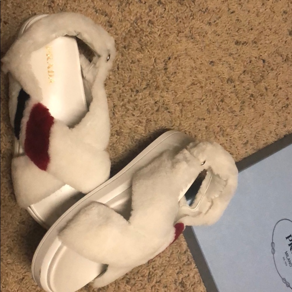 Prada shearling sport bianco sandals Genuine - Picture 2 of 6